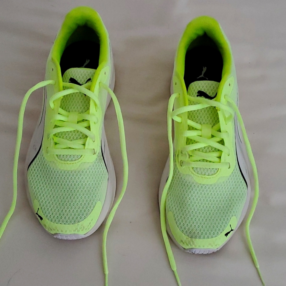Puma women sneakers neon yellow soft foam 8